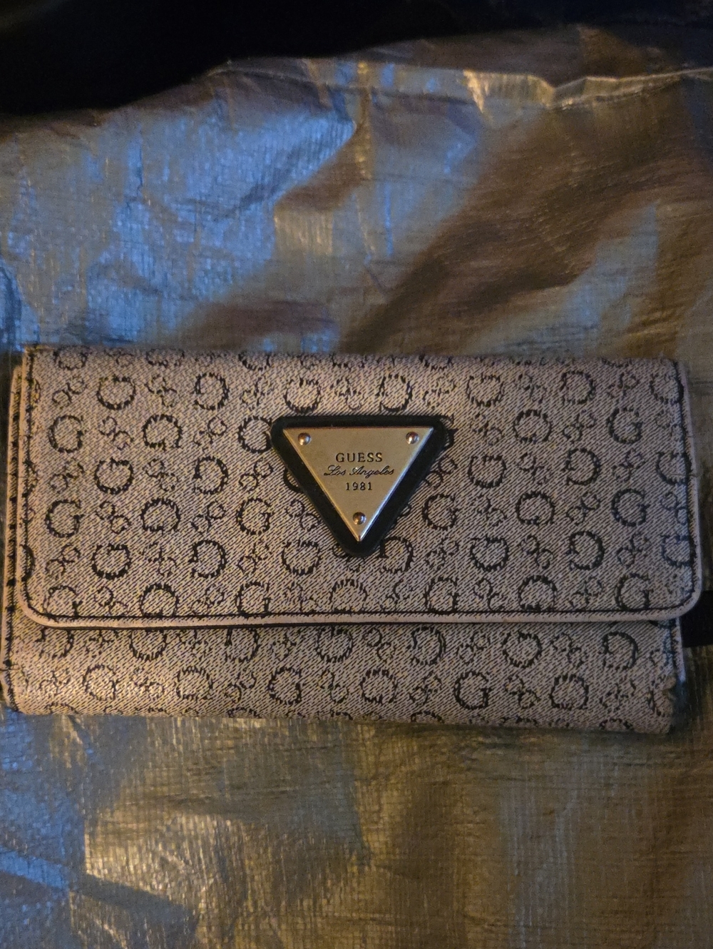 GUESS Logo Print Continental Wallet with Triangular Plaque